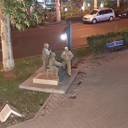 Yerevan, Abovyan 34 My Street Exterior foto